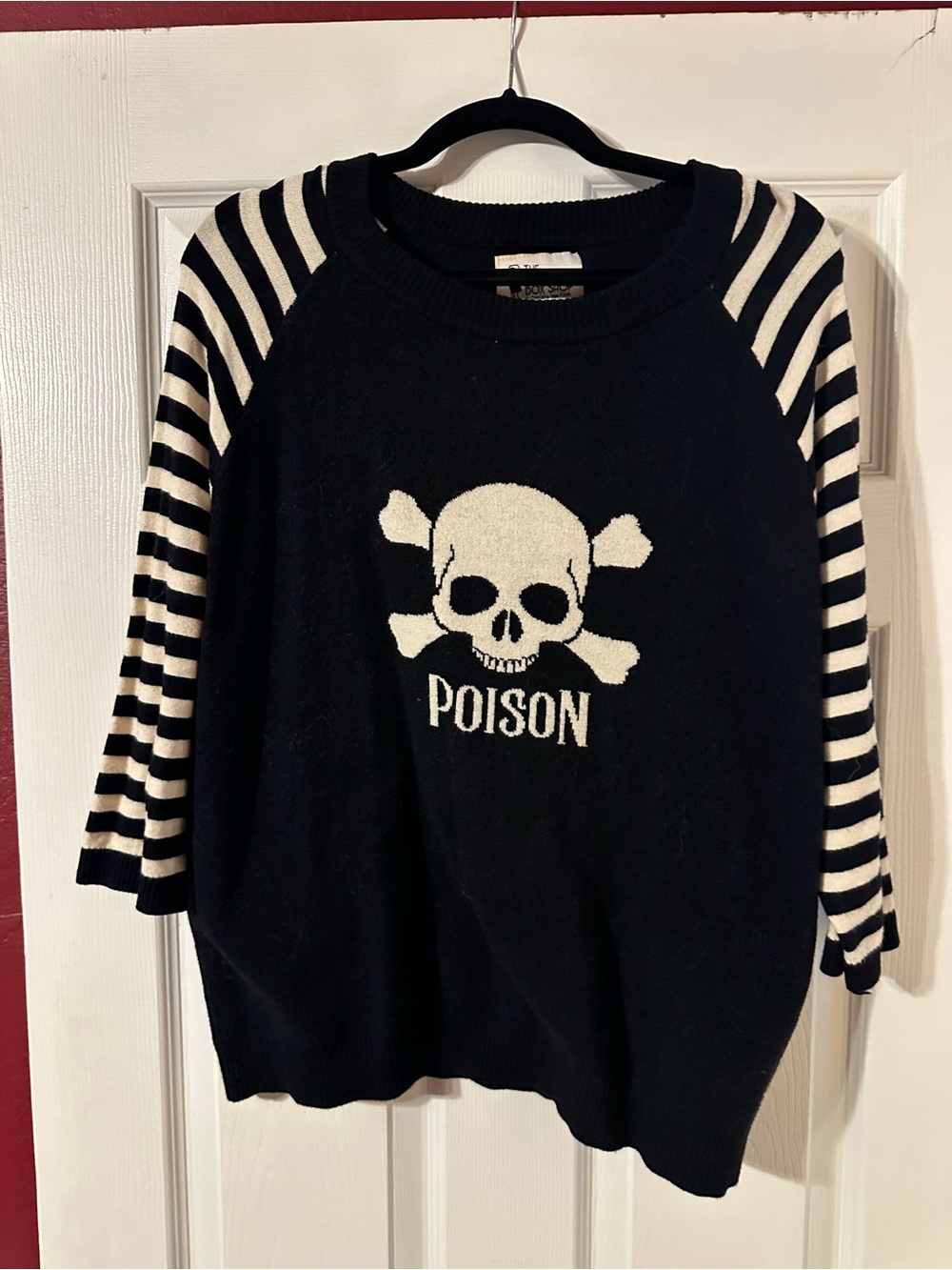 Black & White Skull 'Poison' Crewneck Sweater